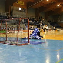 开云体育官方网站-羽毛球比赛强强对话引爆关注，羽毛球比赛对战表